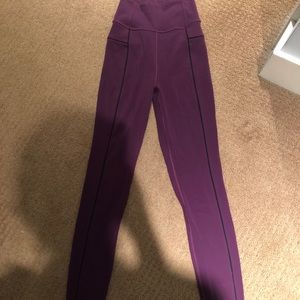 Size 2 Lululemon leggings very comfy